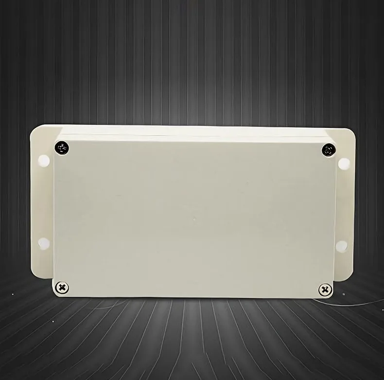 Cos'è una scatola di giunzione in ABS e quali sono le sue caratteristiche?