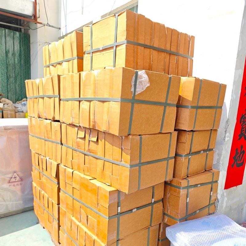 Il primo lotto di ordini di contatori elettrici da parte di nuovi clienti nel Regno Unito è stato spedito con successo